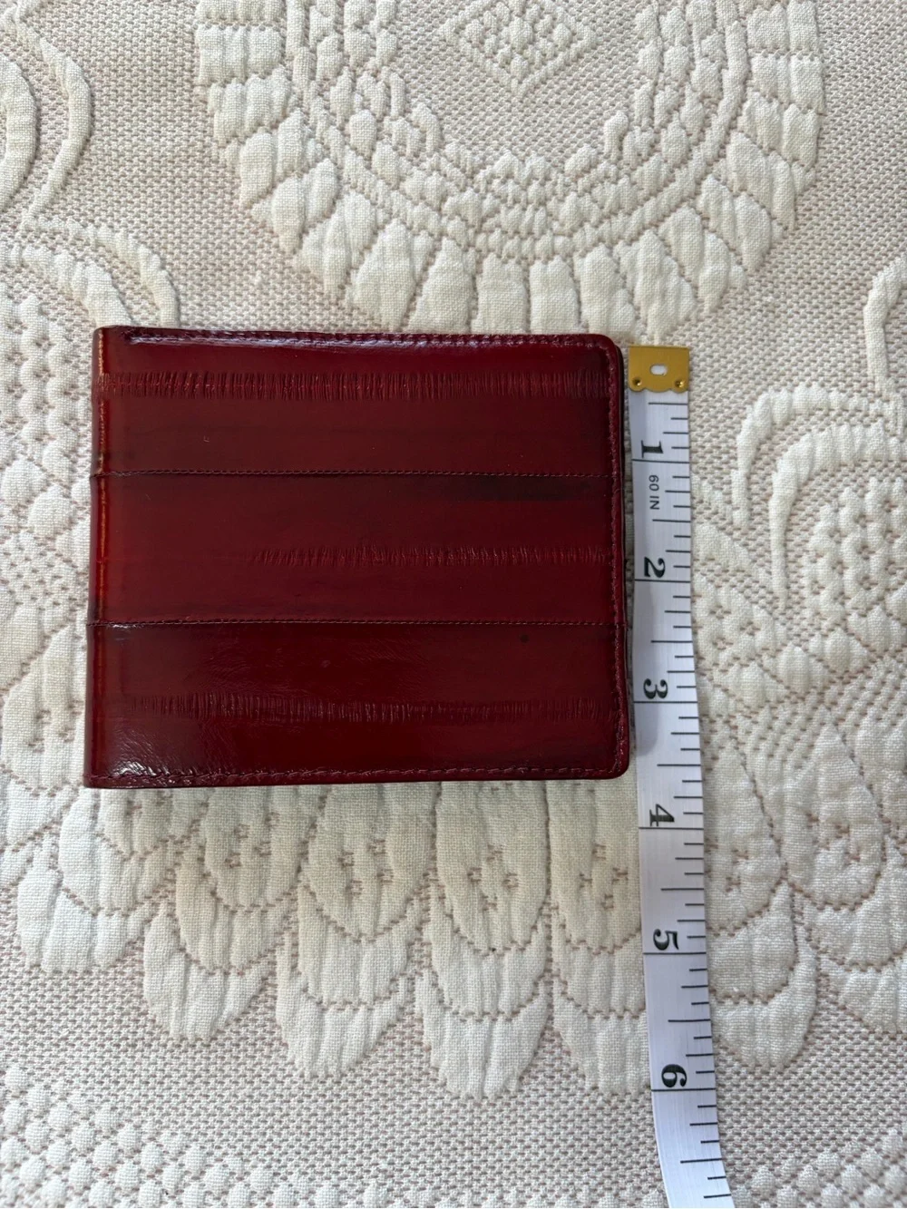 NWOT eelskin Men's Bifold Card Wallet in Deep Burgundy Red